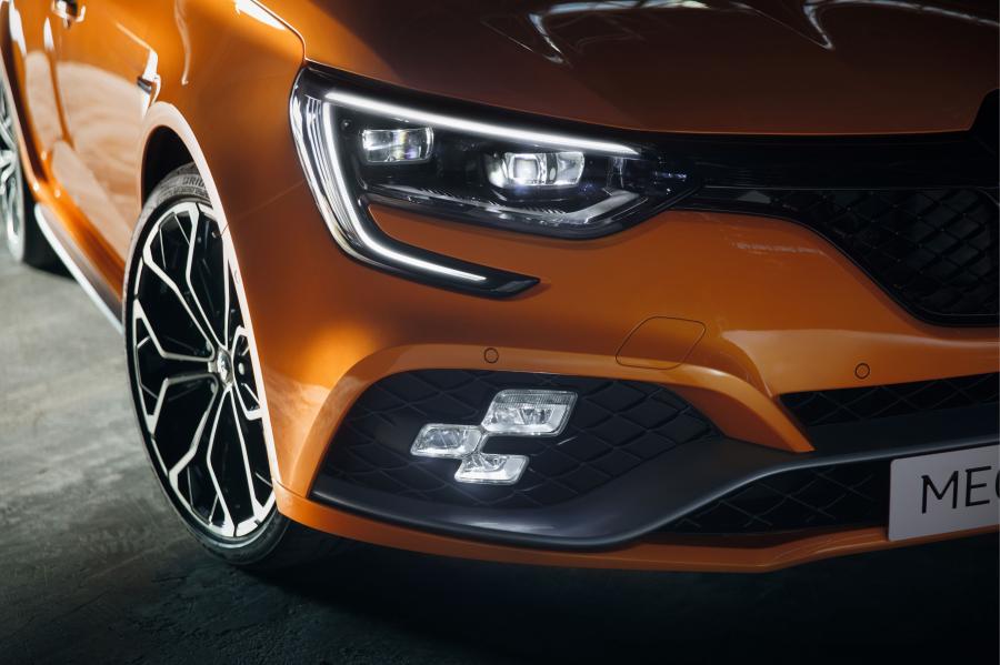 Детали экстерьера Renault Megane R.S. Sport chassis 2018 года  (WW) (фото 21 из 41)